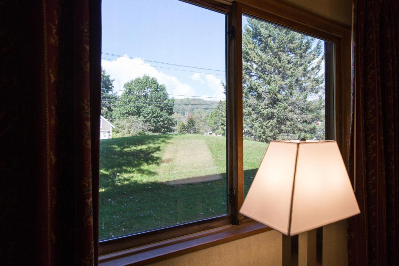 Commodores Inn Стоу Екстер'єр фото